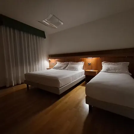 Dolina Hotel 2*